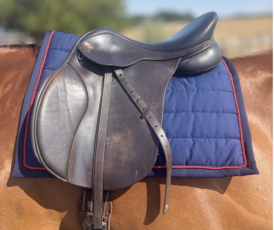 Sovereign Classic Square Saddle Pad